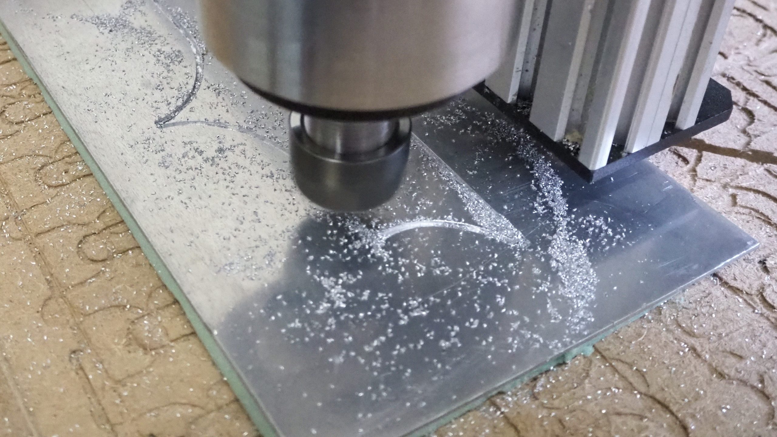 Dry milling, chips do not get removed while milling
